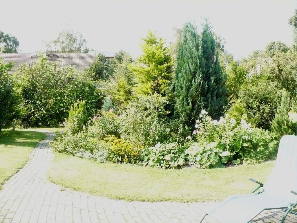 Wohnen Bei Gabi Apartment Walkendorf Ruang foto