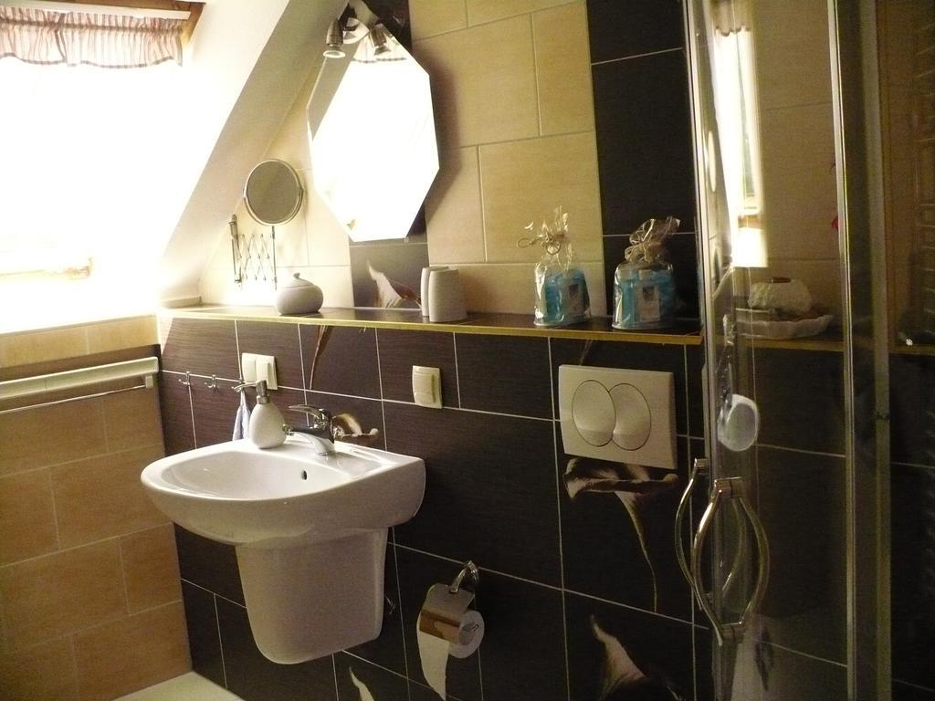Wohnen Bei Gabi Apartment Walkendorf Ruang foto